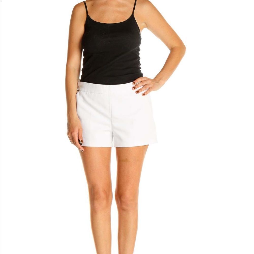 ✨ Express White Shorts✨